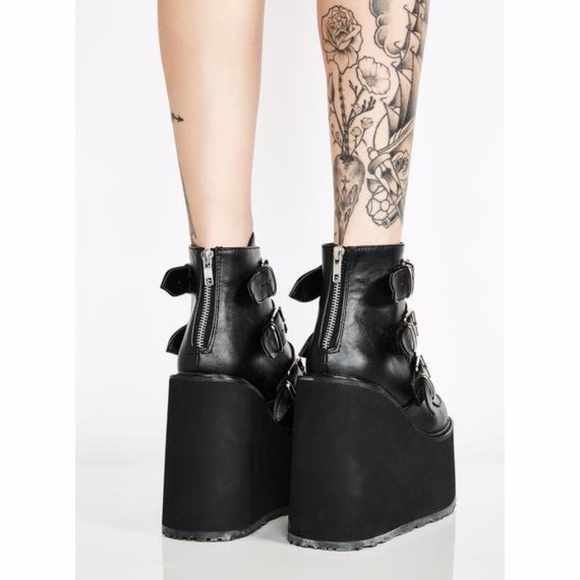 matte low trinity boots